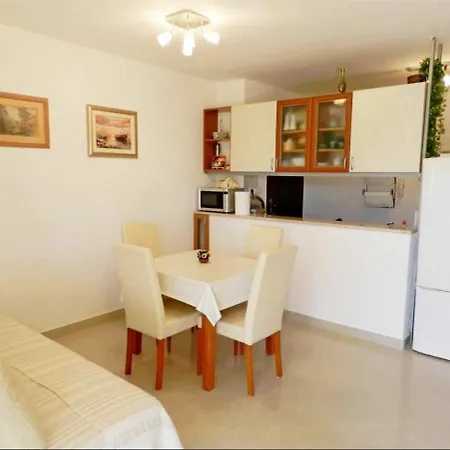 Darko Appartamento Tribalj